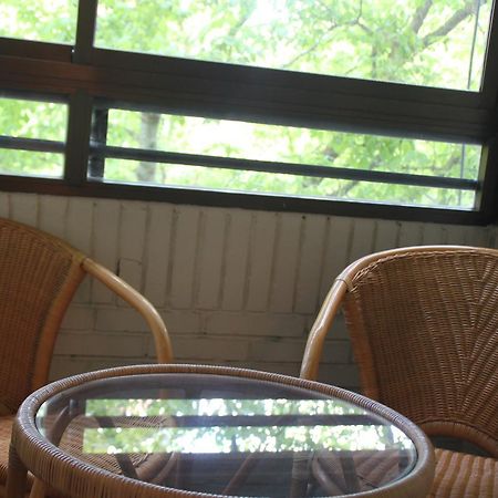 Hostal Abodi Памплона Экстерьер фото